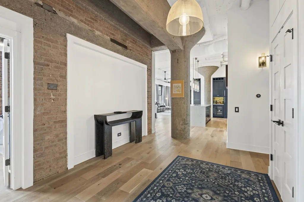 728 West Jackson Boulevard Chicago IL 60661
