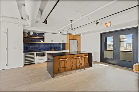 728 West Jackson Boulevard Chicago IL 60661