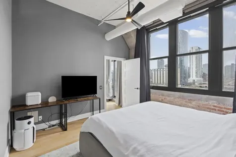 728 West Jackson Boulevard Chicago IL 60661