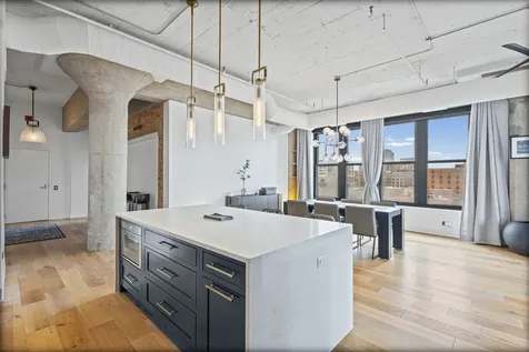 728 West Jackson Boulevard Chicago IL 60661