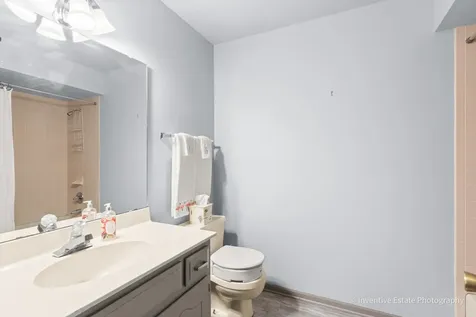 19121 Roy Street Lansing IL 60438