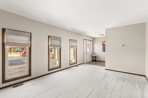19121 Roy Street Lansing IL 60438