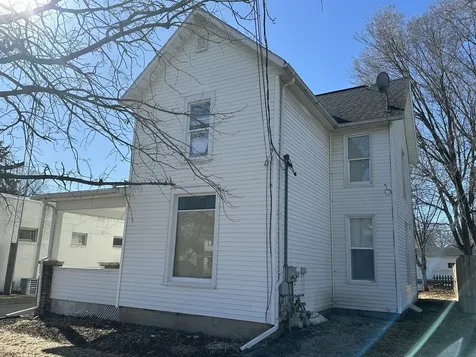 408 North West Avenue Freeport IL 61032