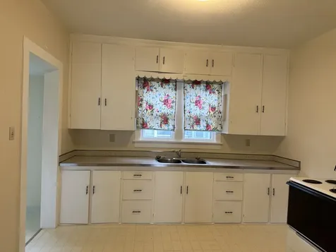 408 North West Avenue Freeport IL 61032