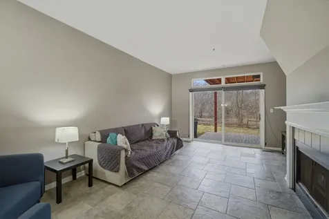 286 Prairie View Lane Wheeling IL 60090