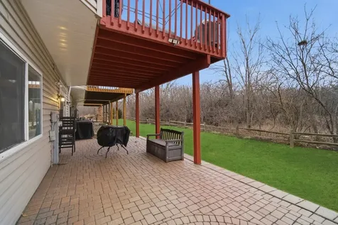 286 Prairie View Lane Wheeling IL 60090