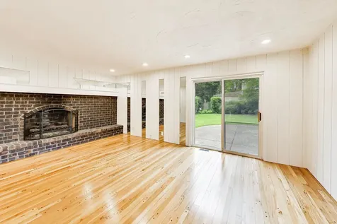 1225 Laurel Avenue Deerfield IL 60015