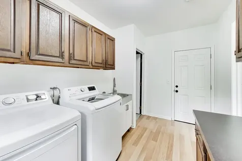 1225 Laurel Avenue Deerfield IL 60015