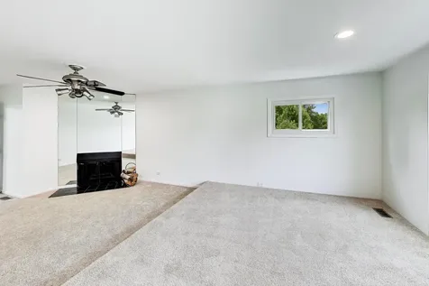 1225 Laurel Avenue Deerfield IL 60015