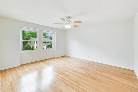 1225 Laurel Avenue Deerfield IL 60015