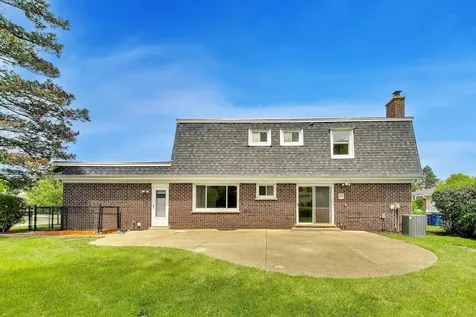 1225 Laurel Avenue Deerfield IL 60015