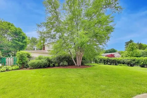 1225 Laurel Avenue Deerfield IL 60015