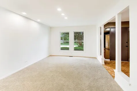 1225 Laurel Avenue Deerfield IL 60015