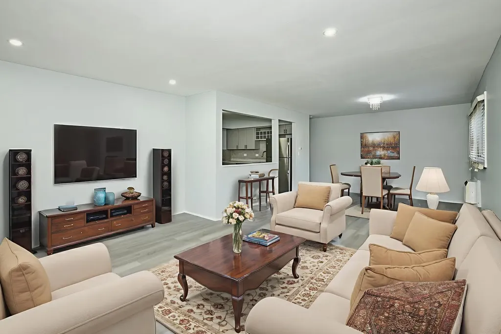1320A Lore Lane Lombard IL 60148