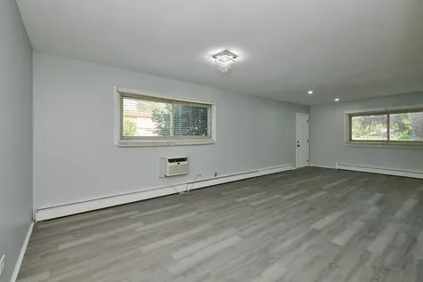 1320A Lore Lane Lombard IL 60148