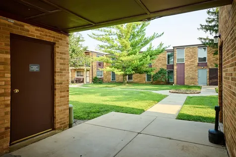 1320A Lore Lane Lombard IL 60148