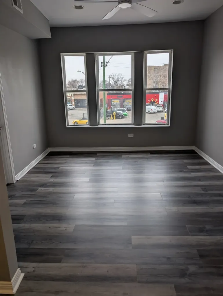 7121 South Perry Avenue Chicago IL 60621