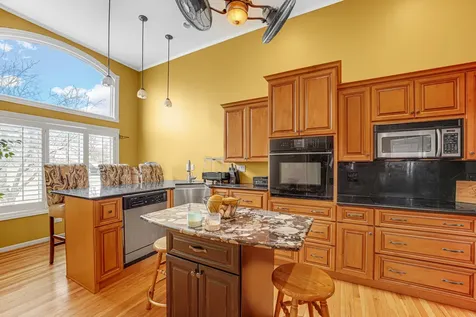 70 West Deer Haven Ct Court Crete IL 60417