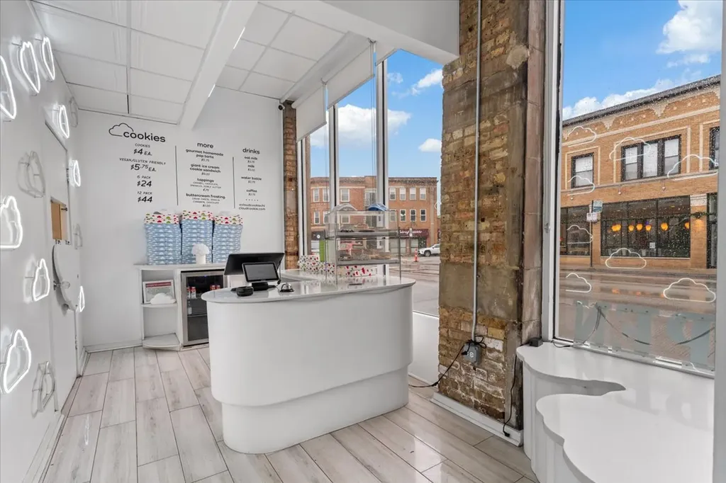 3801 North Clark Street Chicago IL 60613