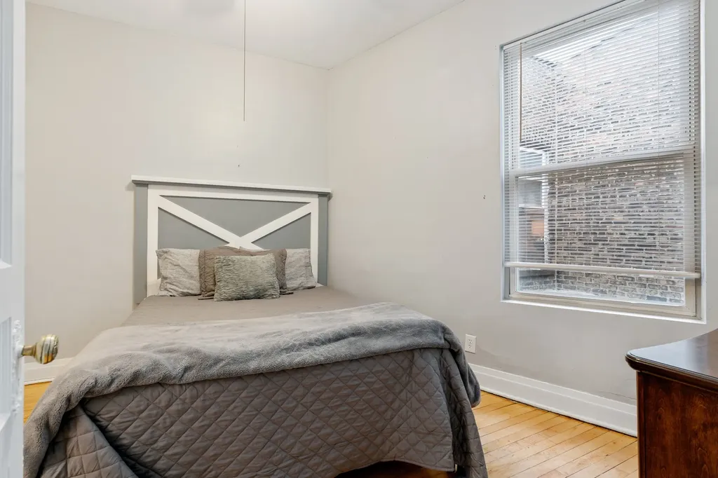 3801 North Clark Street Chicago IL 60613