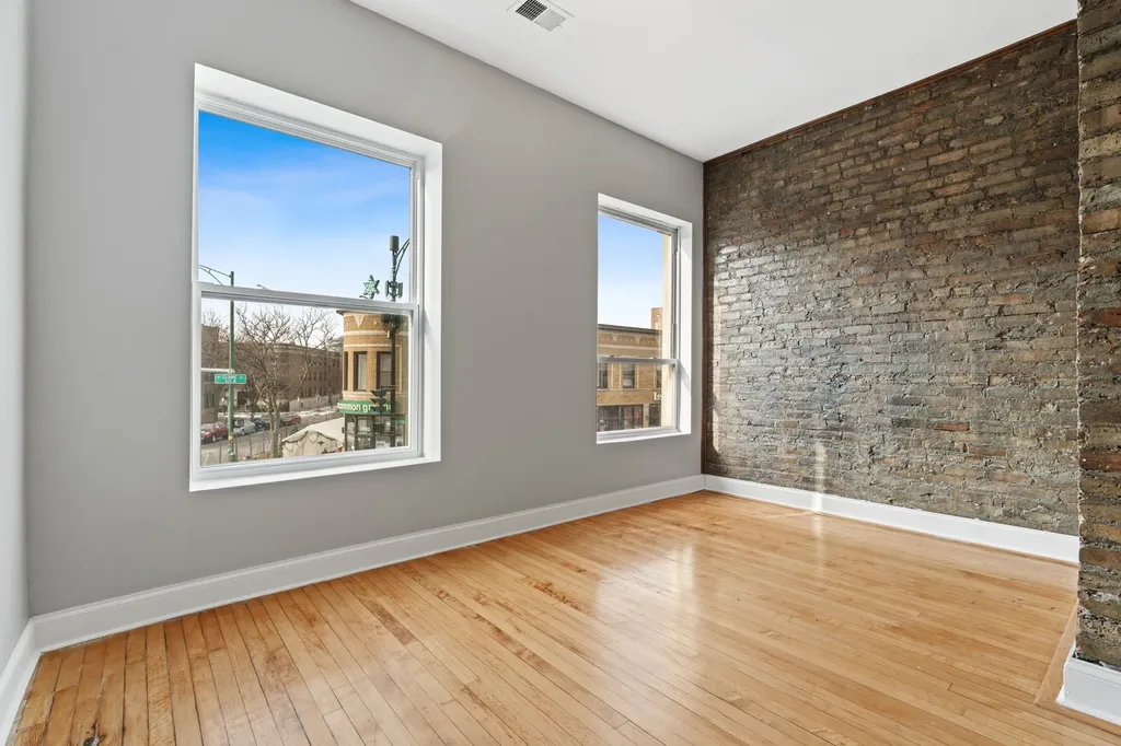 3801 North Clark Street Chicago IL 60613