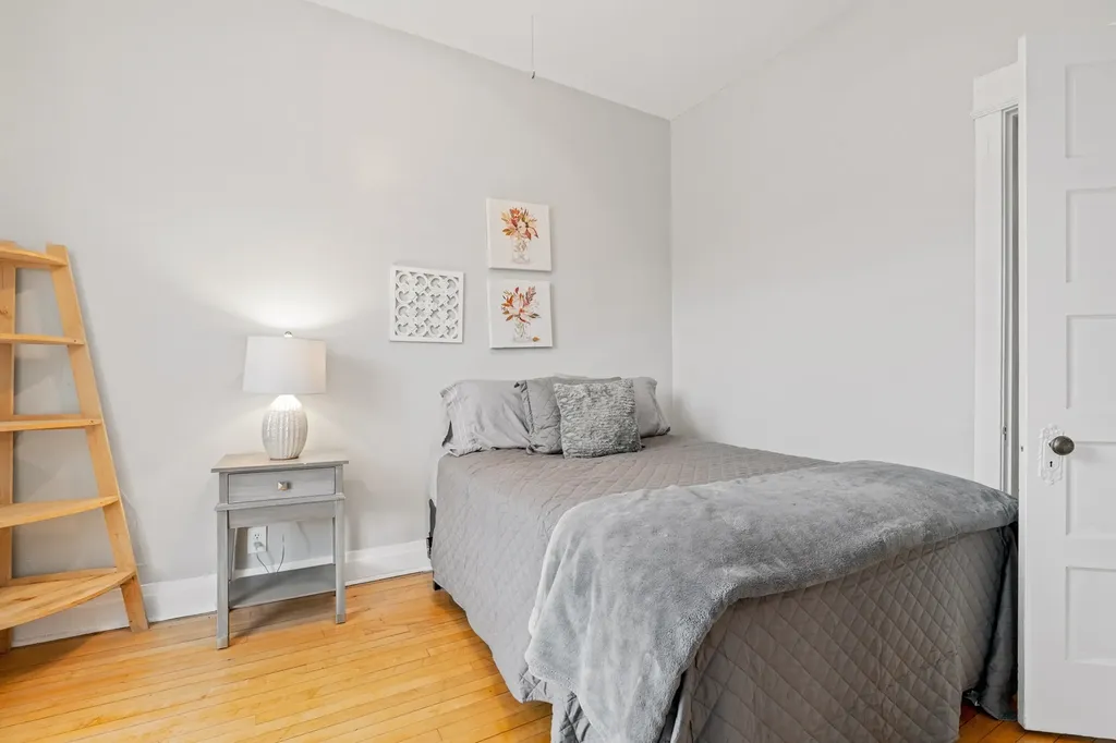 3801 North Clark Street Chicago IL 60613