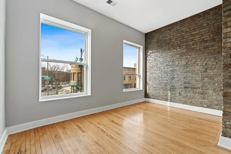 3801 North Clark Street Chicago IL 60613