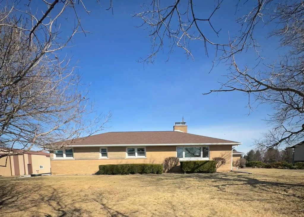 29428 East 500 North Road Leroy IL 61752