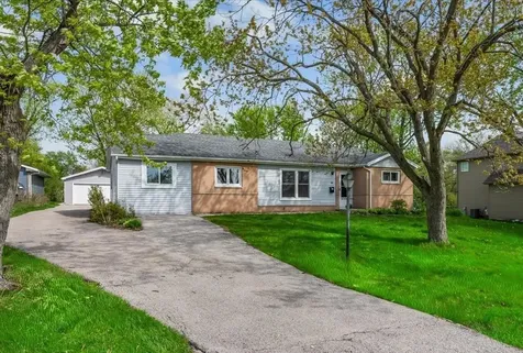 985 Aspen Street Hoffman Estates IL 60169