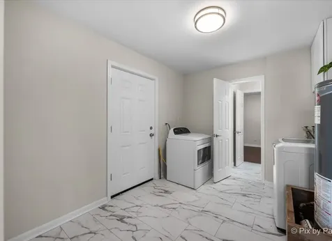 985 Aspen Street Hoffman Estates IL 60169