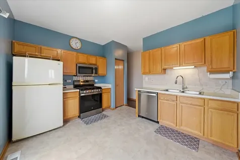 1731 Fieldstone Drive N Shorewood IL 60404