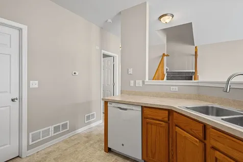 535 North Red Deer Road Round Lake IL 60073