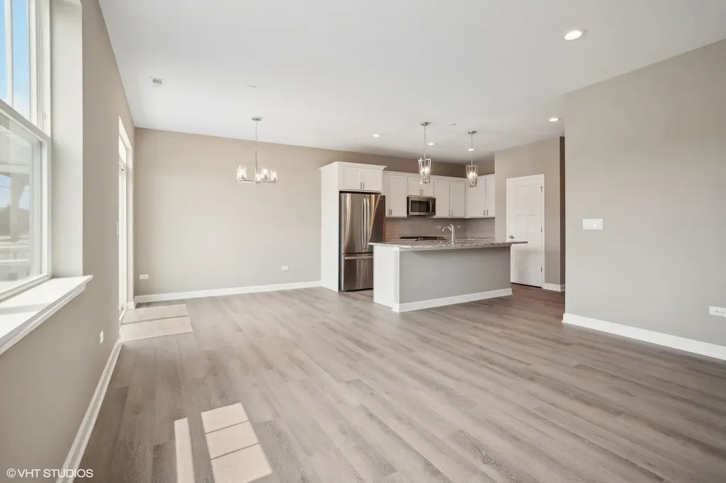276 Masters Drive Addison IL 60101
