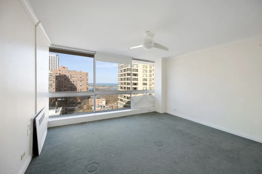 320 West Oakdale Avenue Chicago IL 60657