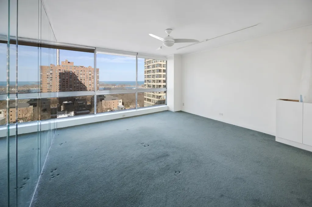 320 West Oakdale Avenue Chicago IL 60657