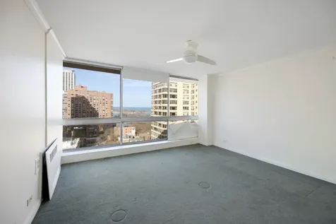 320 West Oakdale Avenue Chicago IL 60657