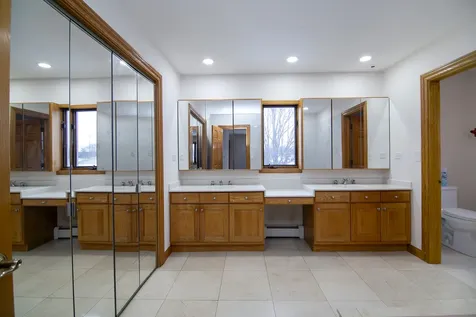 13332 South 88th Avenue Orland Park IL 60462