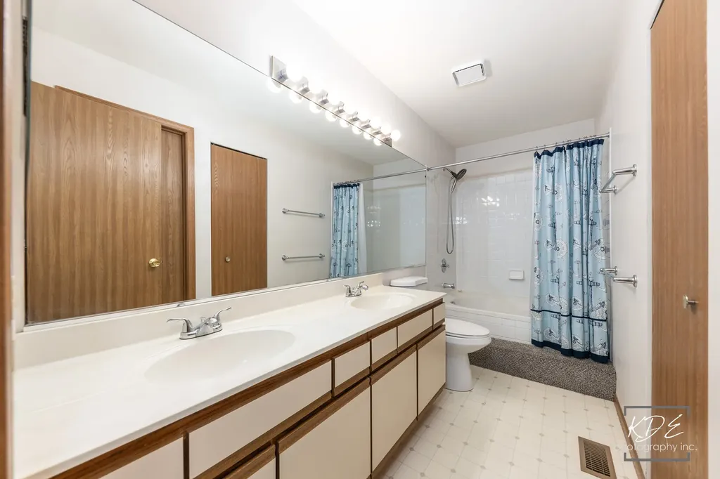 3479 Sandpiper Drive Aurora IL 60504