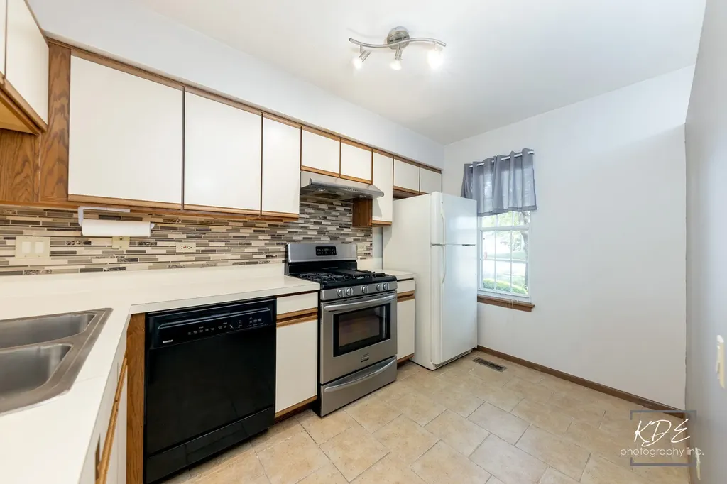 3479 Sandpiper Drive Aurora IL 60504