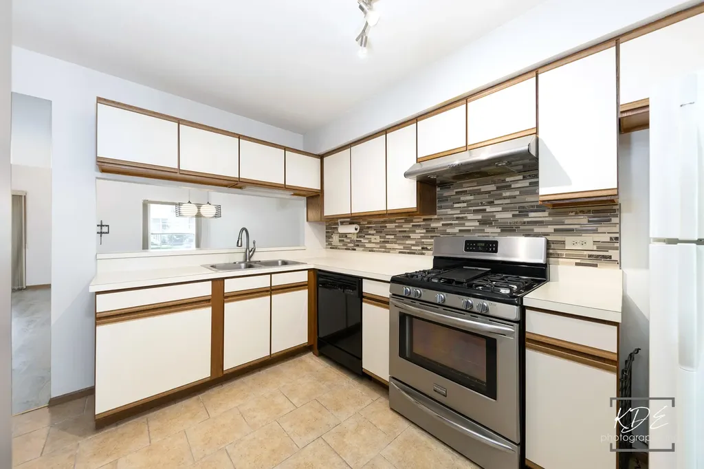 3479 Sandpiper Drive Aurora IL 60504