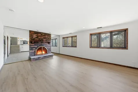 831 Violet Lane Matteson IL 60443