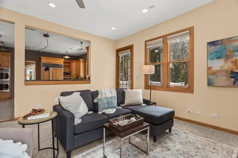 2236 Ridge Avenue Evanston IL 60201