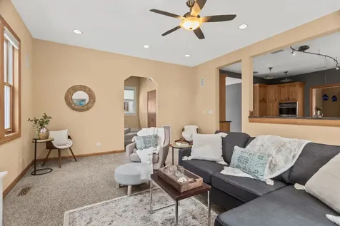 2236 Ridge Avenue Evanston IL 60201
