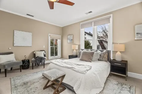 2236 Ridge Avenue Evanston IL 60201