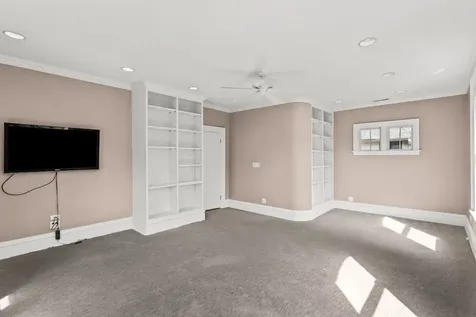 2236 Ridge Avenue Evanston IL 60201