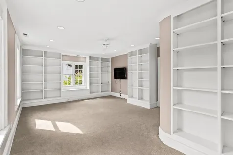 2236 Ridge Avenue Evanston IL 60201