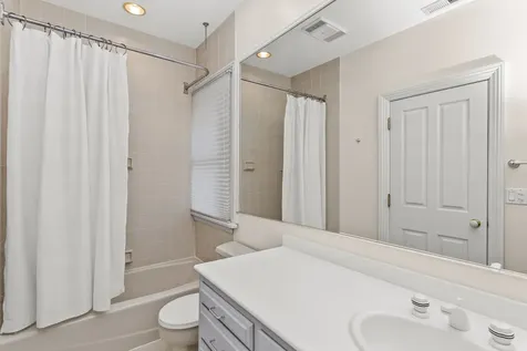 2236 Ridge Avenue Evanston IL 60201