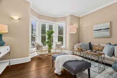 2236 Ridge Avenue Evanston IL 60201