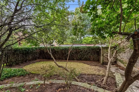 2236 Ridge Avenue Evanston IL 60201