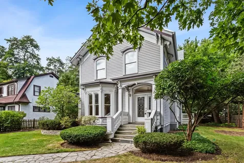 2236 Ridge Avenue Evanston IL 60201